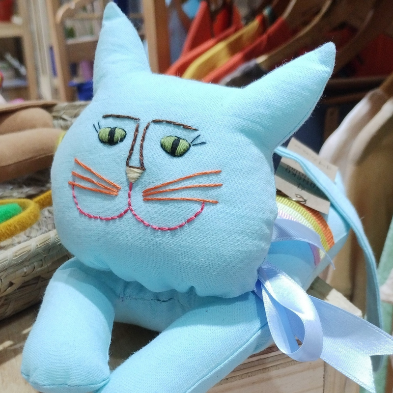 gato coco-celeste